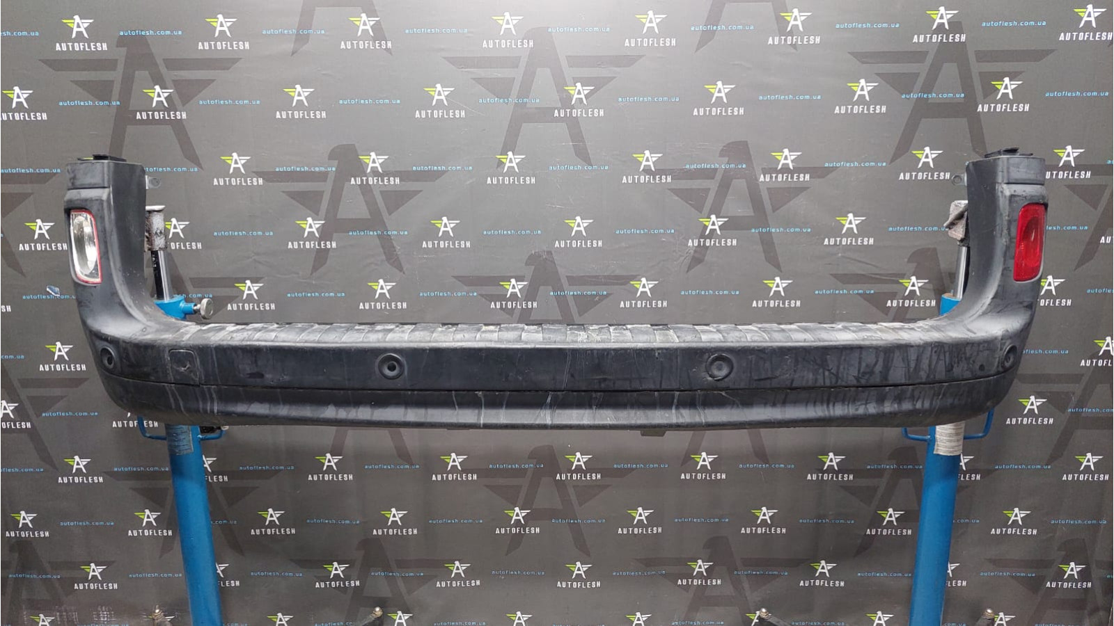 Бампер задний 8200436722, 240159873R Renault Kangoo 2 канго бу